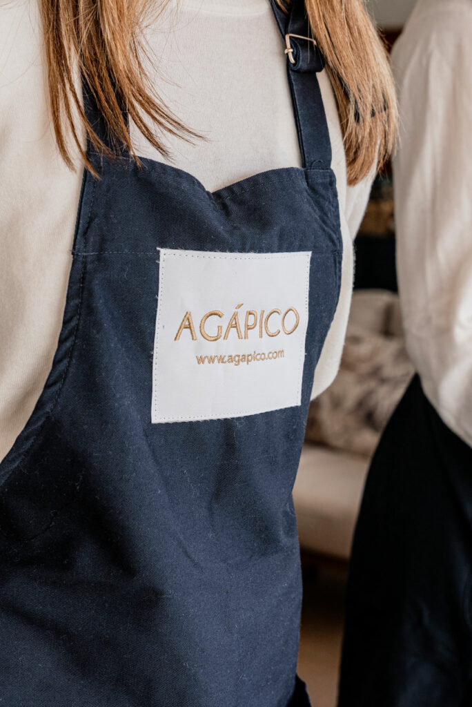 Detalle de la identidad de AGÁPICO utilizada durante la acción del torneo