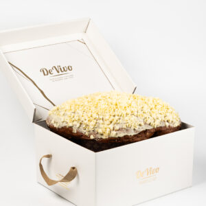 Colomba de Pascua italiana de limón De Vivo presentada en estuche abierto