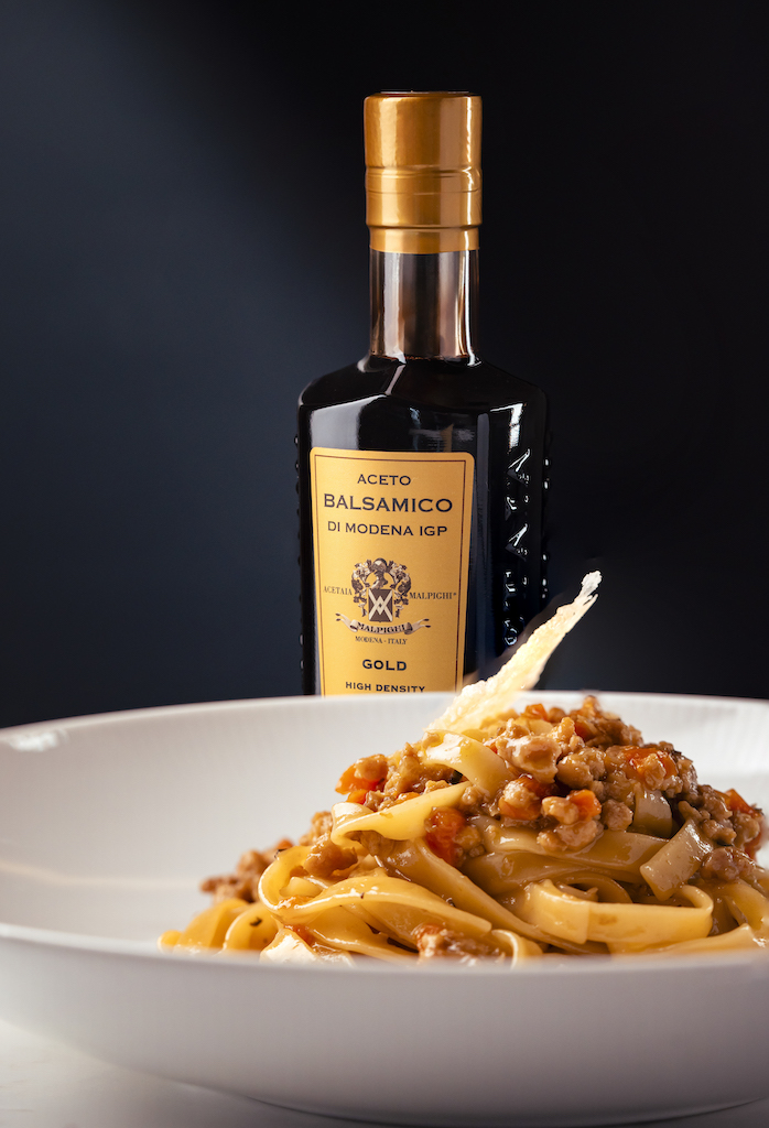 Vinagre Balsámico de Módena IGP Gold Malpighi vinagre balsamico de modena igp gold malpighi con pasta italiana gourmet