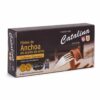 Anchoas del Cantábrico en aceite de oliva Conservas Catalina 8 filetes en estuche sobre fondo blanco