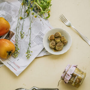 Detalle tarro de corazones de alcachofa Fratepietro en aceite de oliva