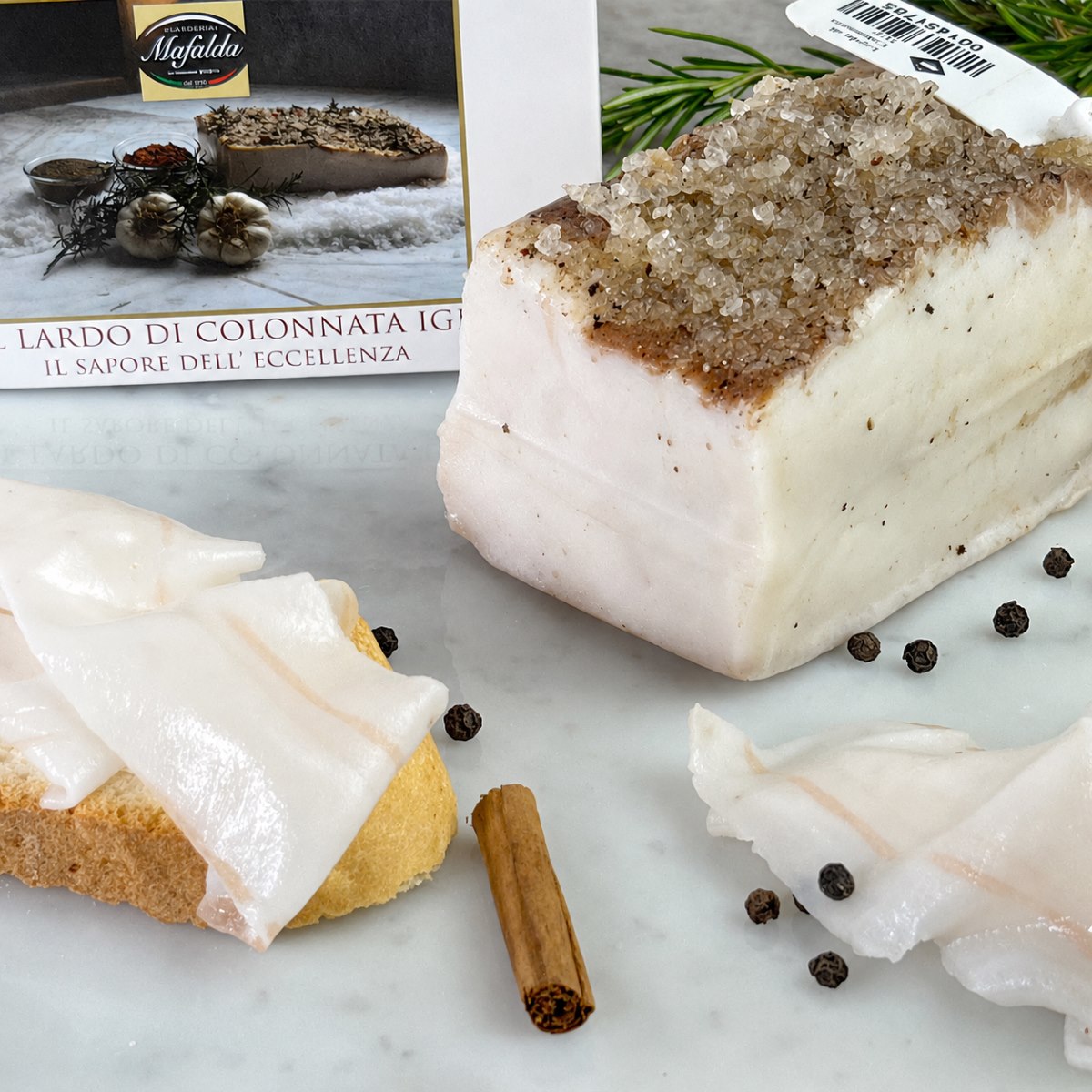 Lardo de Colonnata Antica Larderia Mafalda 350 g Lardo de Colonnata Antica Larderia Mafalda 350 g en lonchas sobre pan
