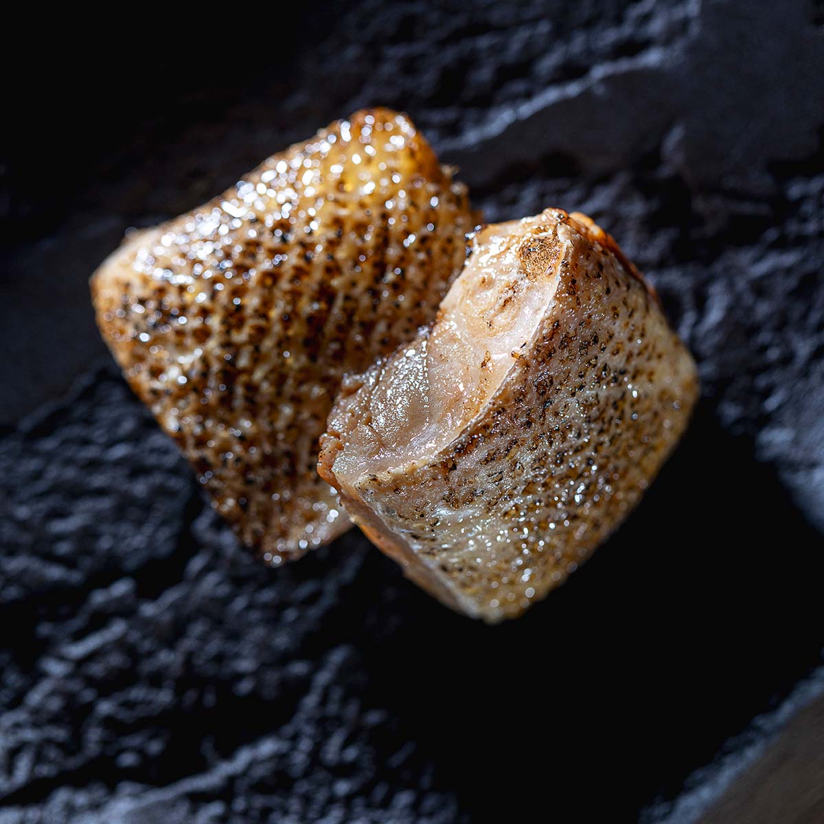 Aburi Toro Ventresca de salmón ahumada y braseada 90g Aburi Toro Ventresca de salmón ahumada y braseada 90g