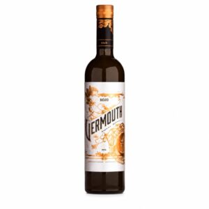 Vermouth Rojo Olave 75 cl botella sobre fondo blanco