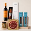 Cesta de Ibéricos Tradicionales de Salamanca y Vino Tinto con lomo, paleta, chorizo, salchichón, aceitunas y Finca Sobreño