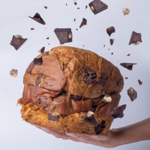 Panettone de chocolate artesanal Roberto Cantolacqua 500 g, elaborado en Italia con chocolate premium