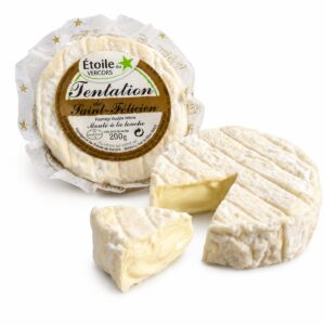 Queso Saint-Félicien Étoile du Vercors 200 g cortado con textura cremosa sobre fondo blanco
