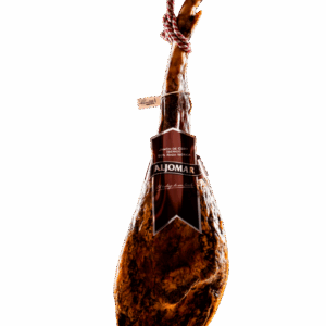 Jamón ibérico de cebo 50% raza ibérica Aljomar pieza entera sobre fondo negro