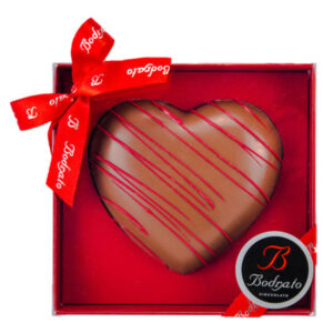 Corazón de chocolate con leche rayado Bodrato 80 g en estuche rojo · regalo gourmet San Valentín