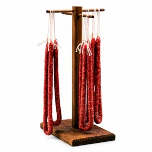 Secallona Extra Casa Riera Ordeix 140 g colgada en soporte de madera