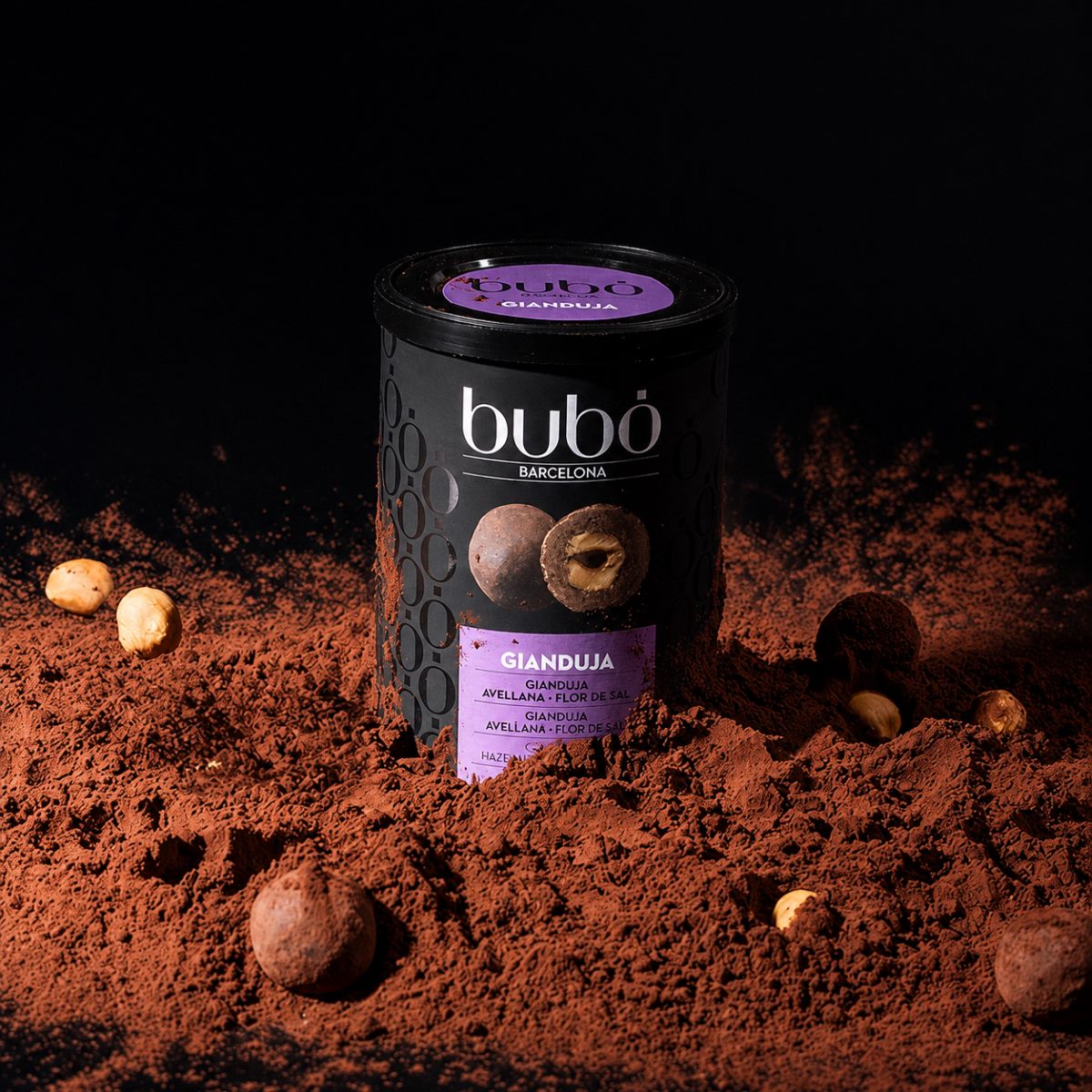 Gianduja BUBÓ Barcelona · 190 g Gianduja BUBÓ Barcelona 190 g con avellana y flor de sal sobre cacao y avellanas