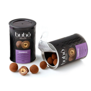 Gianduja BUBÓ Barcelona presentación abierta con avellanas recubiertas de chocolate