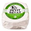 Queso de cabra Petit Nevat Can Pujol en pieza entera con envoltorio original