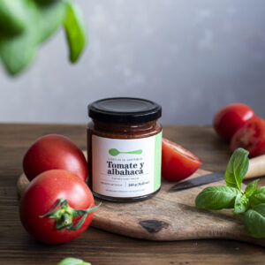salsa tomate albahaca gourmet con ingredientes frescos para pasta