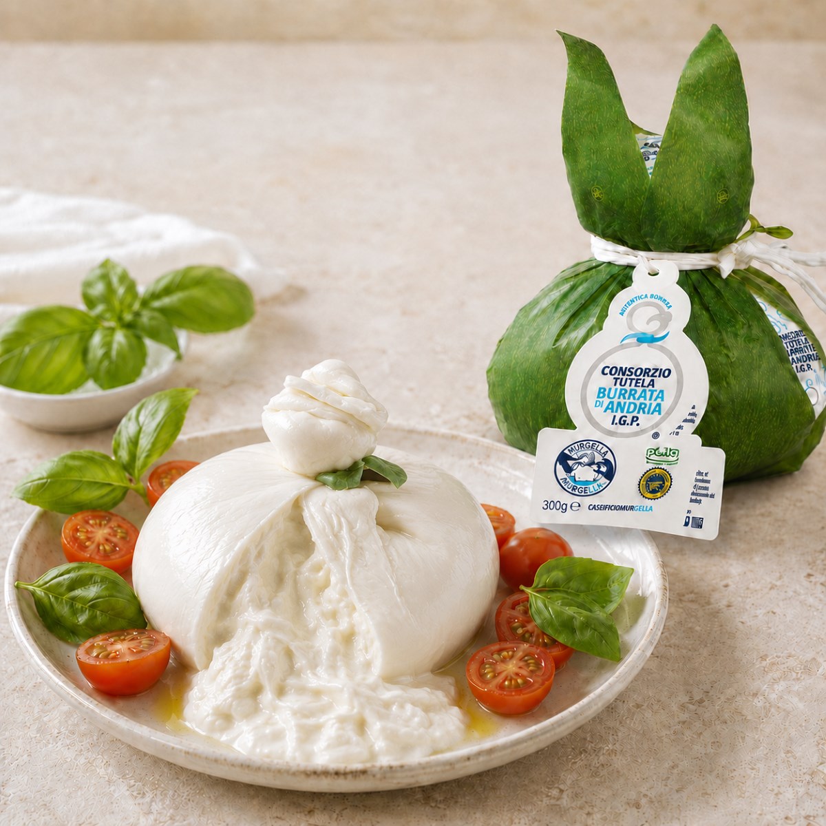 Burrata di Andria IGP Murgella con tomate y albahaca Burrata di Andria IGP Murgella con tomate cherry, albahaca y envase original