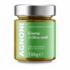 Crema de Aceitunas Verdes Agnoni 135 g en tarro de cristal sobre fondo blanco