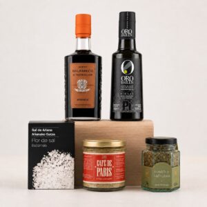 Cesta Despensa Gourmet de Autor Esencial con AOVE, balsámico, flor de sal, salsa Café de Paris y orégano