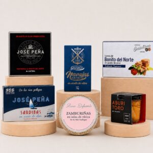 Cesta de Conservas Gourmet del Mar Esencial con ventresca de bonito, navajas, lomos de bonito del norte, sardinas, zamburiñas y aburi toro de salmón