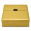Caja Mediana para Cesta Gourmet Personalizada AGÁPICO cerrada con acabado dorado y sello negro